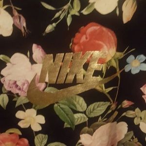 Floral print Nike t shirt (mens)